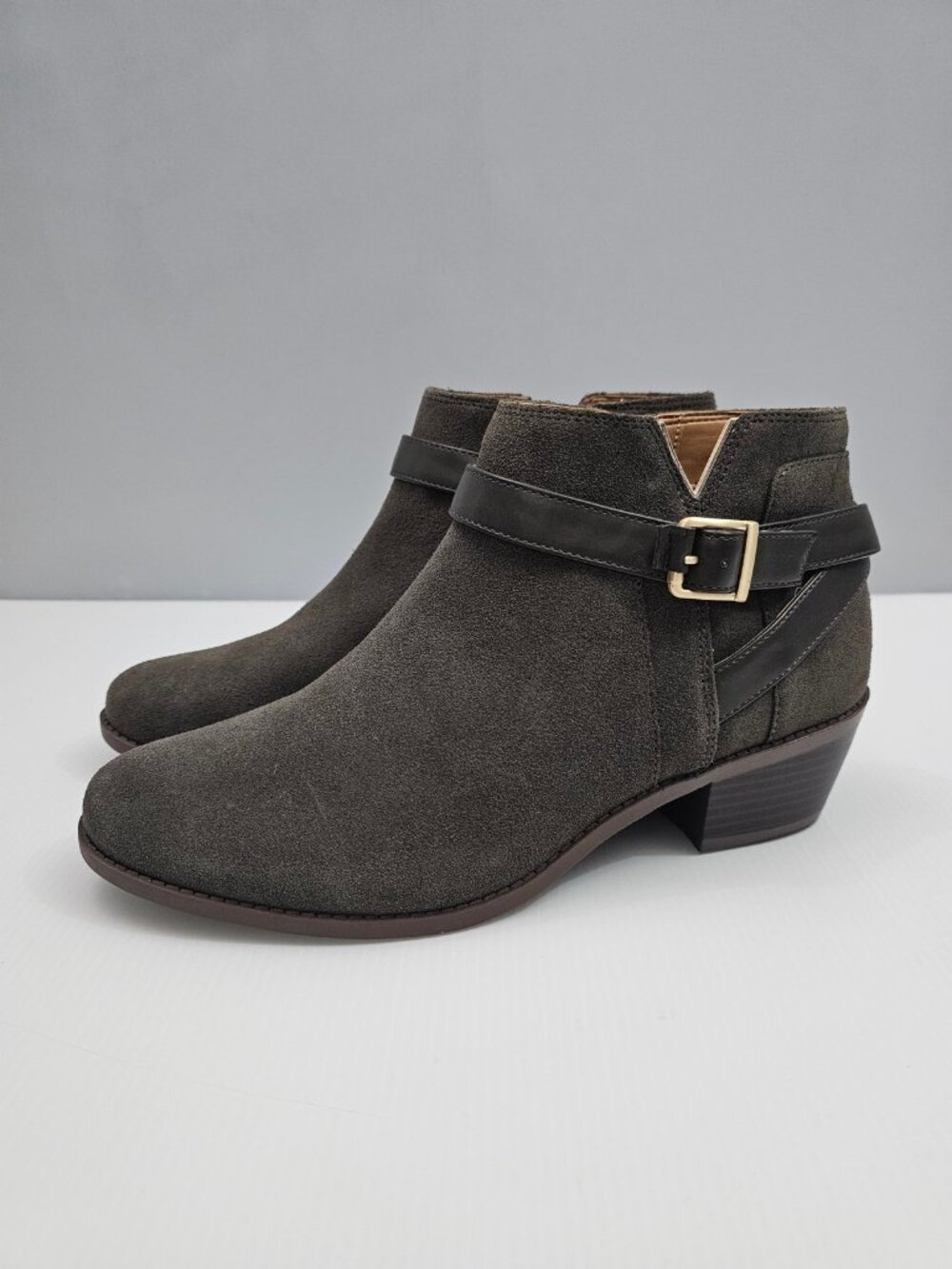 Vionic Farrah Water Repellent Ankle Boot Womens 9 Dark Khaki Suede Comfort Fall